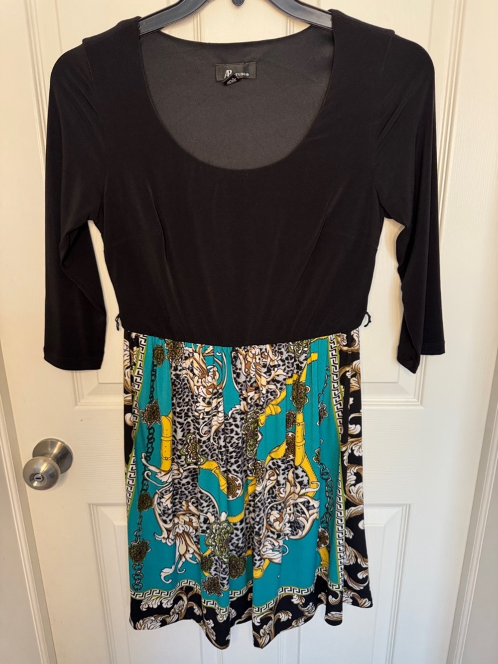 EUC AB Studio Black Bodice Teal and Gold Print 3/4 Sleeve Dress